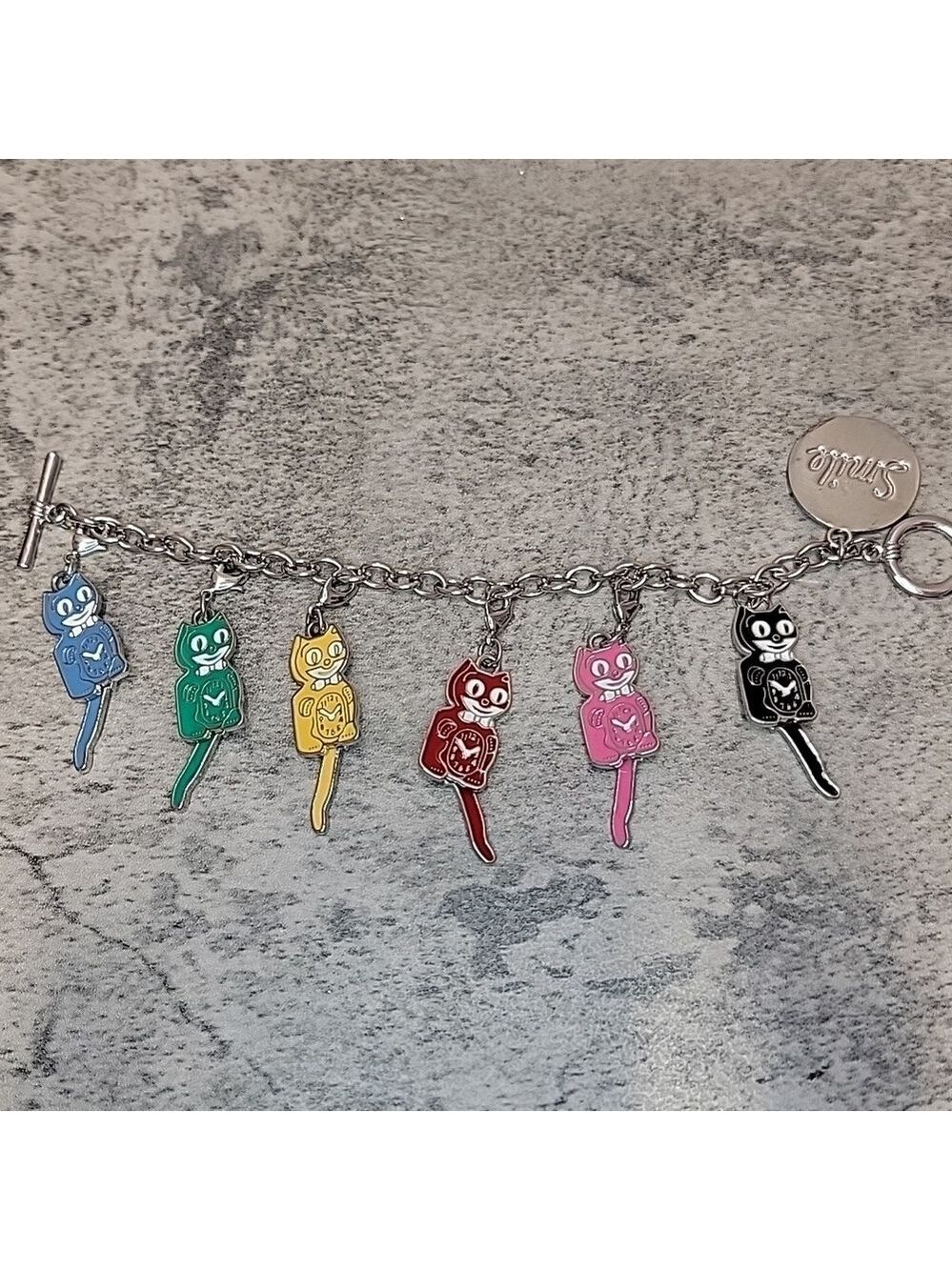 Kit-Cat Klock Charm bracelet clock - Picture 2 of 15